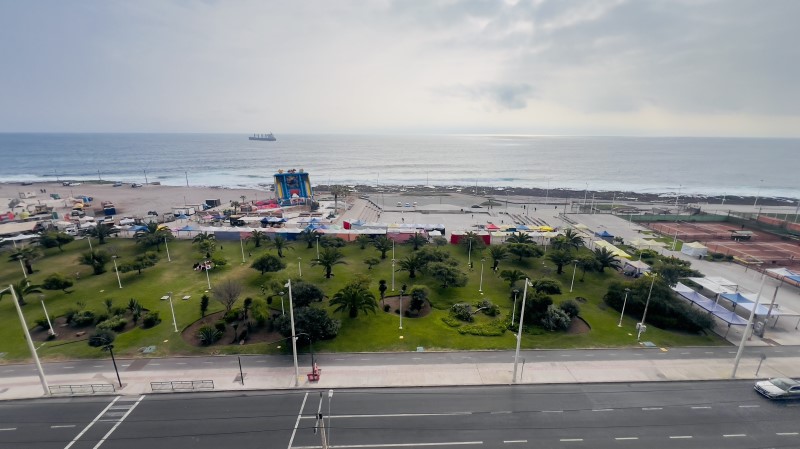 EDIF. CLAUDIO ARRAU. 3D-2B. AMPLIO CON VISTA AL MAR.
