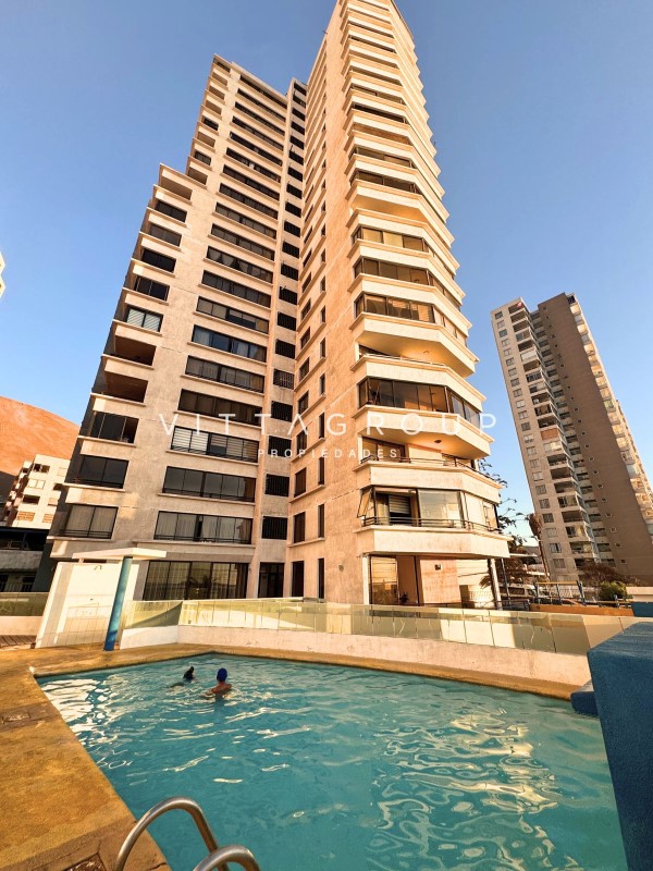 HERMOSO DP CON VISTA AL MAR. 3D-2B-2E. PRIMERA LINEA.